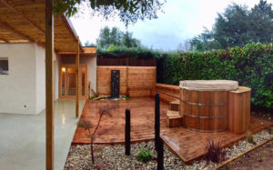 Page-Bien-etre-Header-Les-Jardins-en-Cascades-installation-jacuzzi-exterieur-2