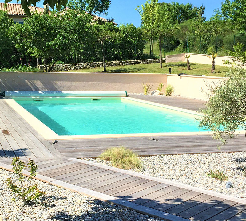 Page-activite-Piscines-Realisation-2-Les-Jardins-en-Cascades-constructeur-piscine-drome-